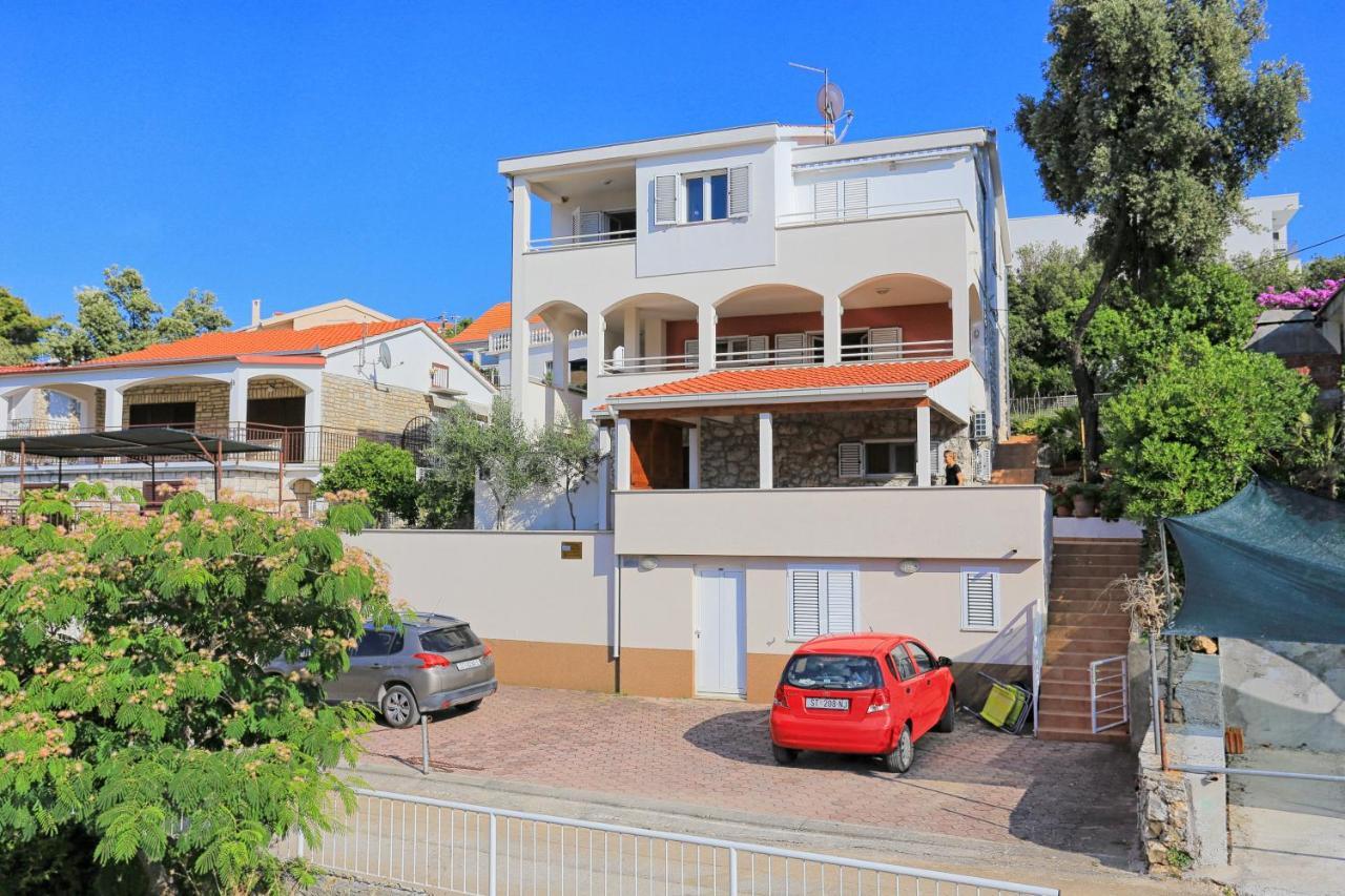 Apartments By The Sea Seget Vranjica, Trogir - 13771 外观 照片