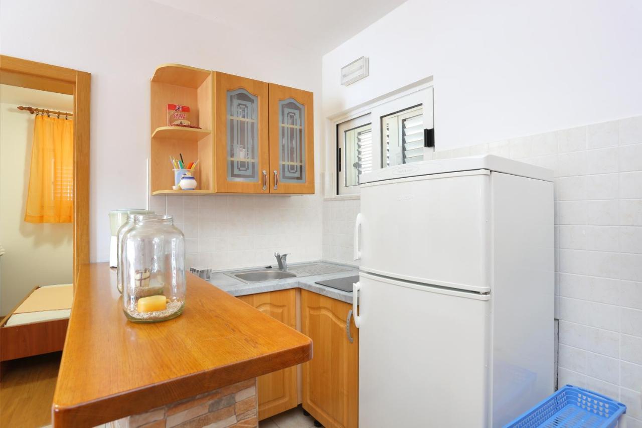 Apartments By The Sea Seget Vranjica, Trogir - 13771 外观 照片