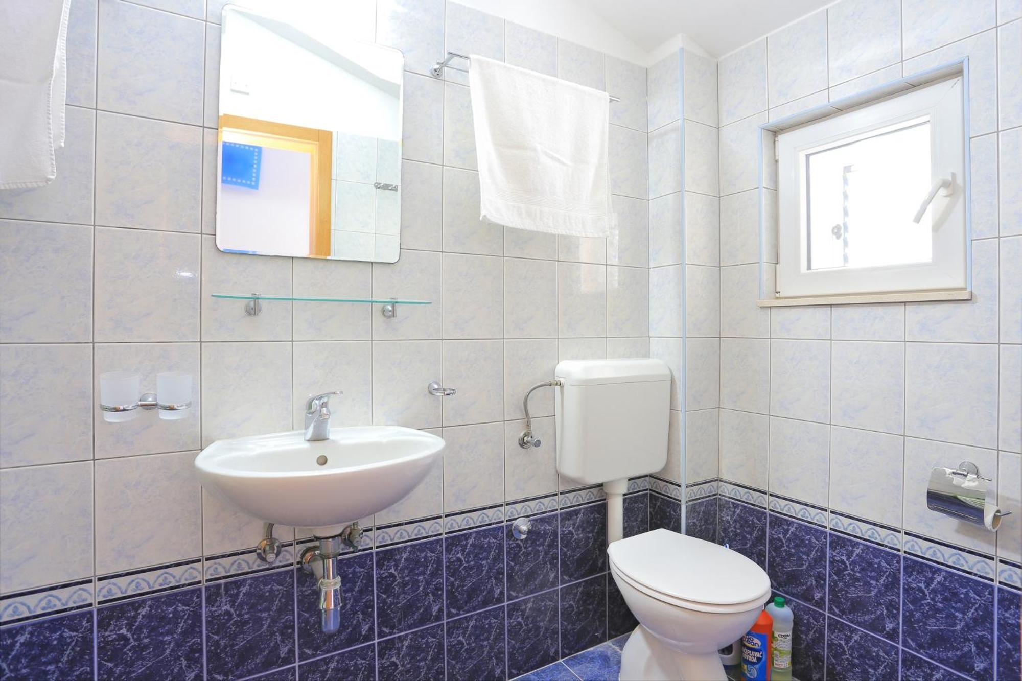 Apartments By The Sea Seget Vranjica, Trogir - 13771 客房 照片