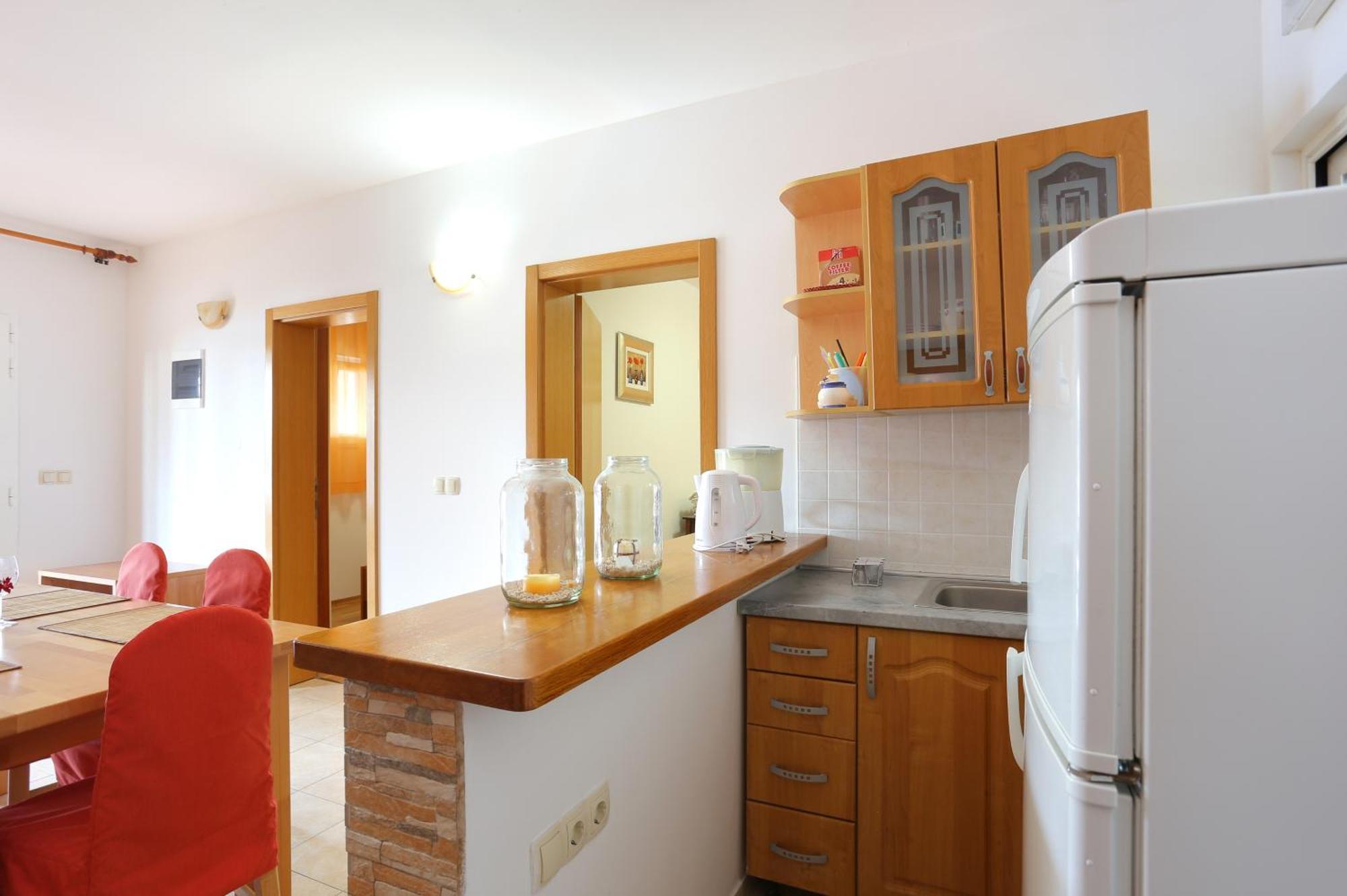 Apartments By The Sea Seget Vranjica, Trogir - 13771 客房 照片
